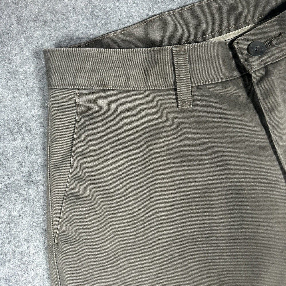Vintage Lee Chino Pants Men's Size 32x30(32x28) Beige Barrel Wide Leg Fit - Picture 10 of 16